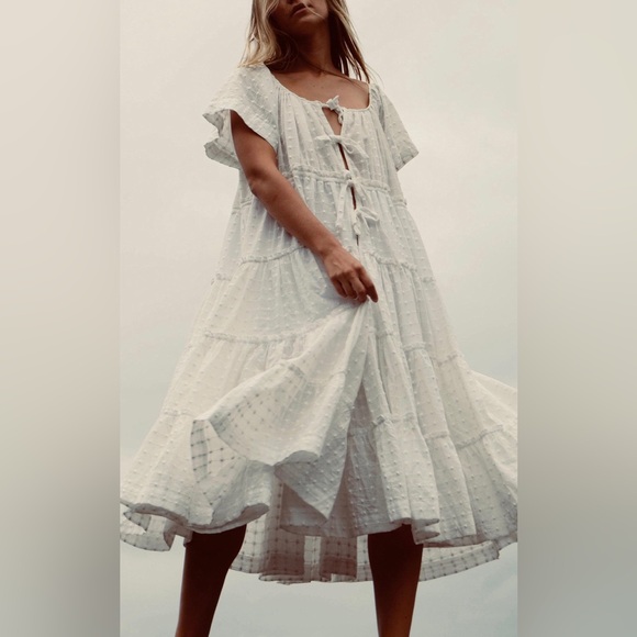 Inikka Choo Frill dress. New without tag - Picture 1 of 16